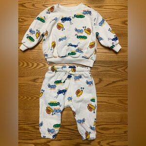 4 Unisex Baby Outfits